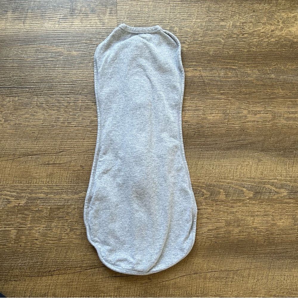Comfort & Harmony Peanut Air Swaddle Gray 0-3 Month Swaddle Sleep Sack Sleeper - Picture 2 of 8
